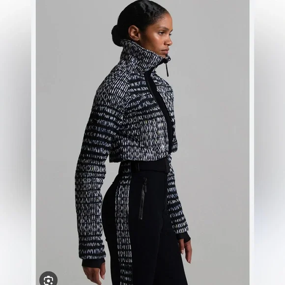 Cordova Stylish Black Women's Ski / Snowboard Suit - Picture 2 of 13